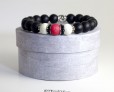 Bracelet_BlackMatteAgate_RedBead0002Box