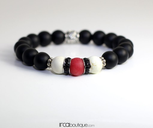 Bracelet_BlackMatteAgate_RedBead0002Front