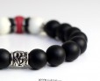 Bracelet_BlackMatteAgate_RedBead0002Zoom