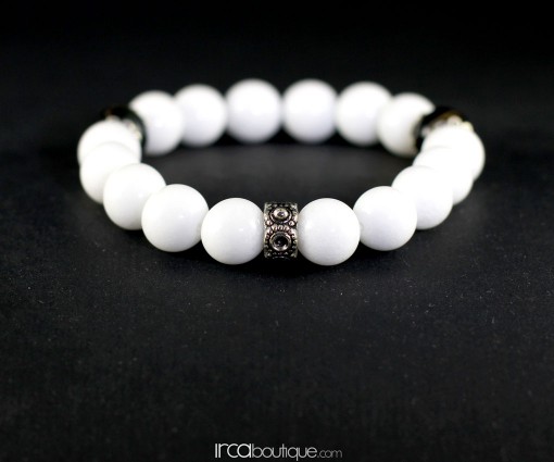 Bracelet_WhiteAgate_BlackBeads_Front_2